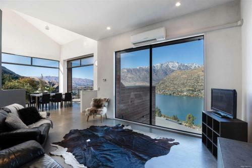 Modern Alpine Living With Spectacular View