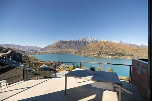 Modern Alpine Living With Spectacular View
