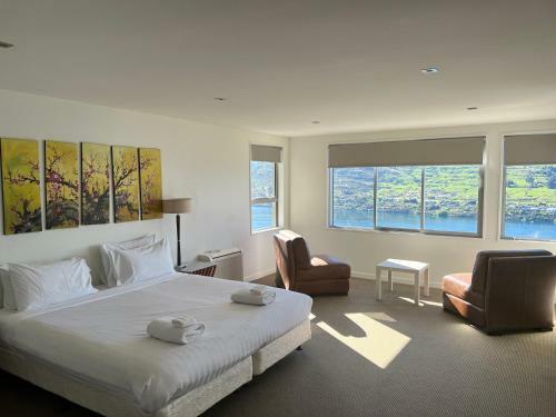 Premium Holiday Home With Stunning Views And Spa