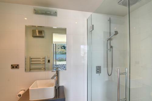 Premium Holiday Home With Stunning Views And Spa