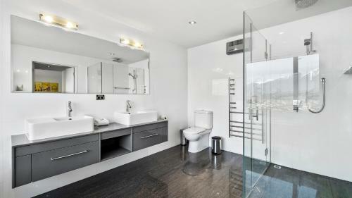 Premium Holiday Home With Stunning Views And Spa