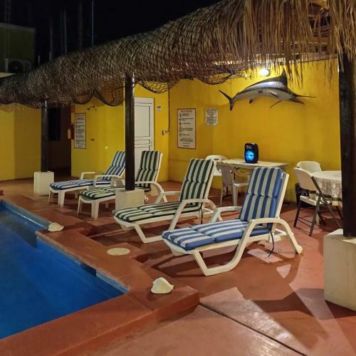 Hotel Marina Del Sol