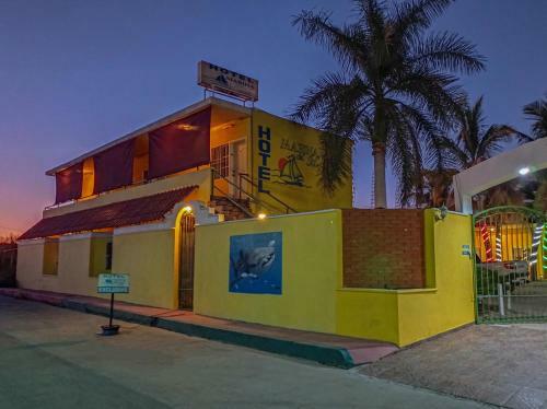 Hotel Marina Del Sol