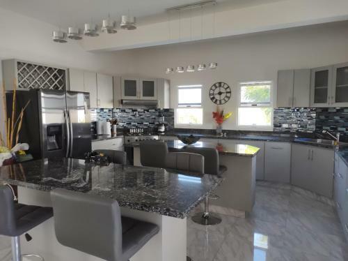 Habitaci�n En 3er Piso Vista Panor�mica