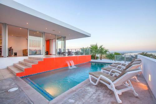Panoramic Oceanview Home With Private Resort-style Pool