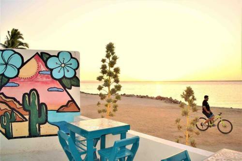 Beautiful Home 4br On Beach With Pool And Bbq