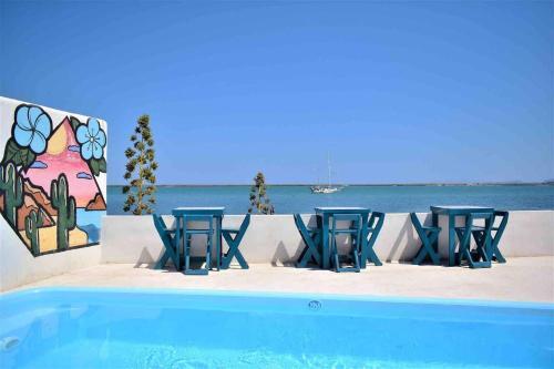 Beautiful Home 4br On Beach With Pool And Bbq