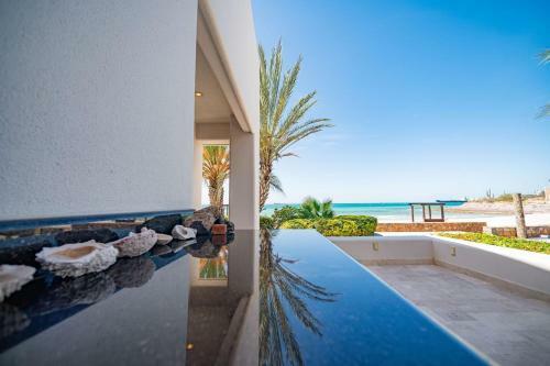 Apartamento Playa de La Paz - Luxury 2 Bedroom Condo Ocean Front