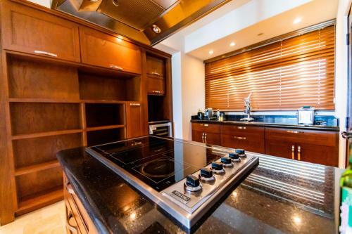 Apartamento Playa de La Paz - Luxury 2 Bedroom Condo Ocean Front