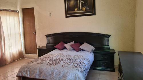 Padrino's Hostal La Paz