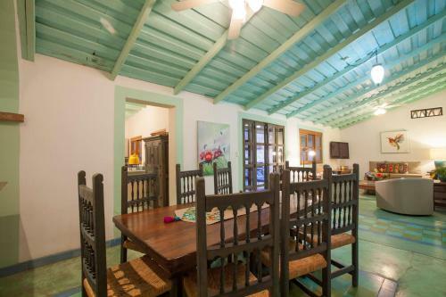 Casa Abuelita: An Exquisite, Historic La Paz Home