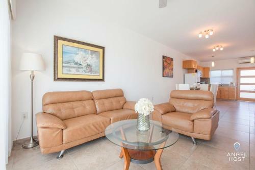 3rd Flr Condo With Spectacular Ocean View & Pool Onsite