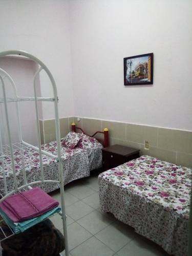 Hostal Habitaciones Amuebladas. Poliforum/centro