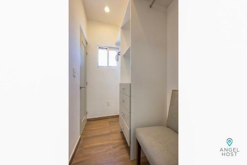 7th-floor Condo With Incredible Ocean View & 2 Pools Onsite