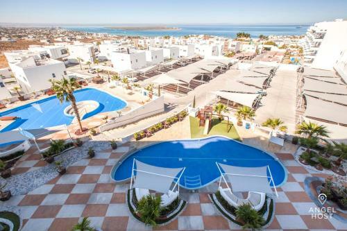 7th-floor Condo With Incredible Ocean View & 2 Pools Onsite