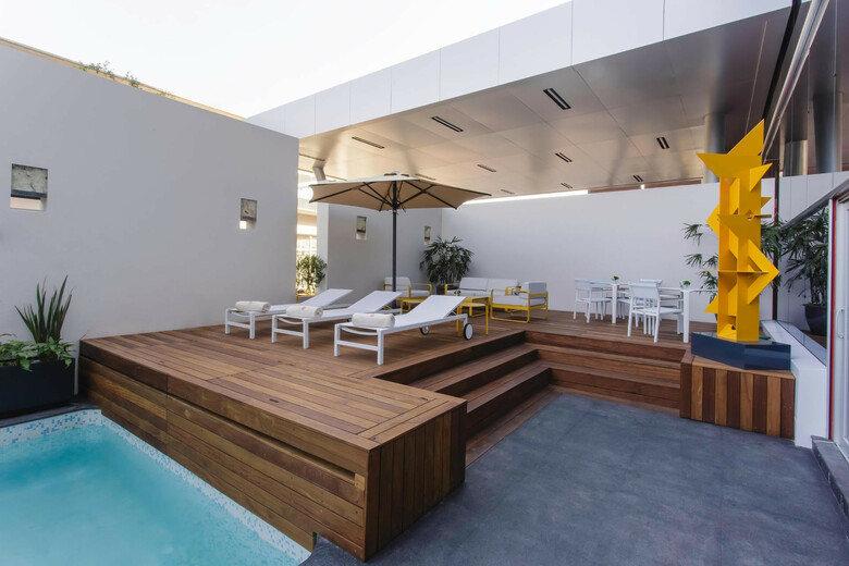 Metria Hotel