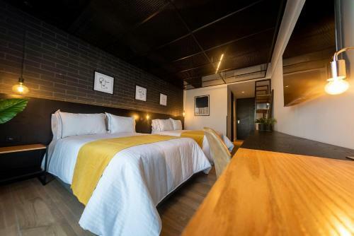 Fulton Business Luxury Hotel