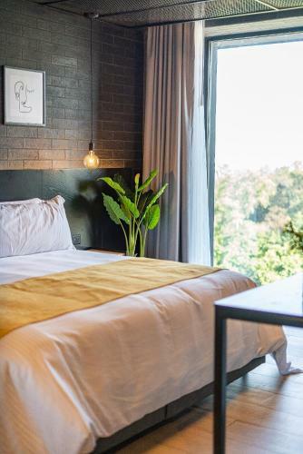 Fulton Business Luxury Hotel