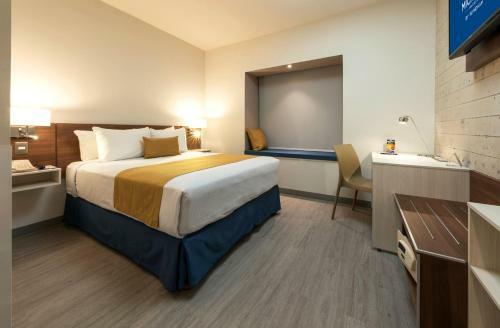 Hotel Microtel Inn & Suites By Wyndham Guadalajara Sur