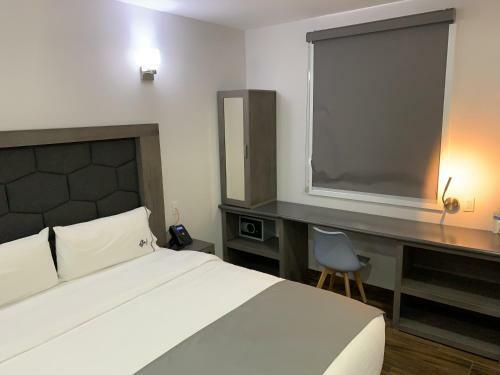 Hotel Bugari Aeropuerto Guadalajara