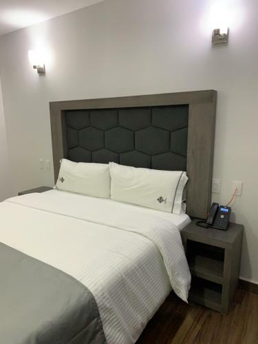 Hotel Bugari Aeropuerto Guadalajara