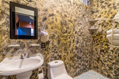 Bed & Breakfast Akasha ? Ecohost & Walking Distance To Downtown