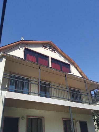 Resort Hotel Surami