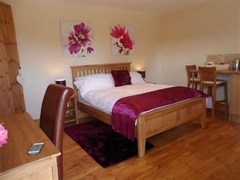Bed & Breakfast The Stables- Deer Park Farm