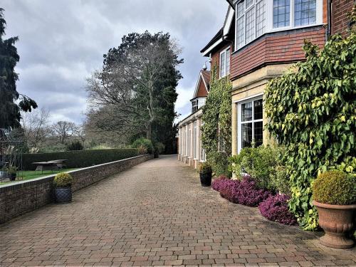 Nuthurst Grange Country House Hotel & Restaurant