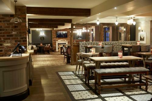 The Greswolde Arms Hotel By Good Night Inns