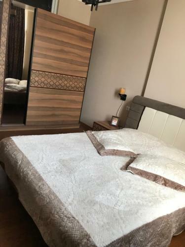 Natia Apartment