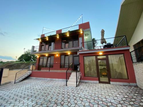 Hotel Lake House