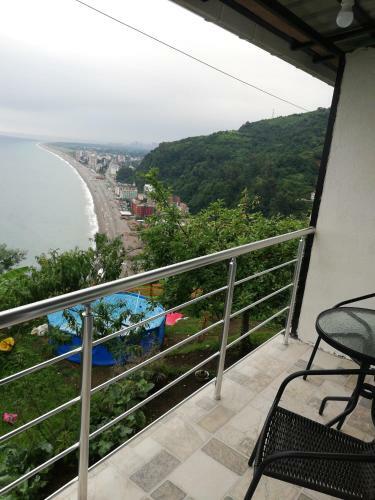 Hostal Albatross Kvariati Guest House