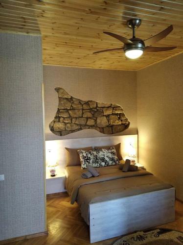 Hostal Guesthouse Litoros