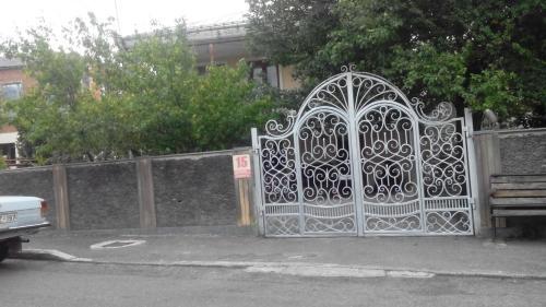 Irodion Edoshvili Street #15