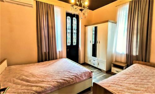 Hostal Mango's House