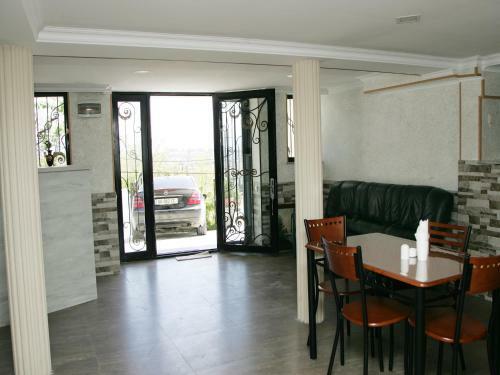 Bed & Breakfast Hotel Tskhumi