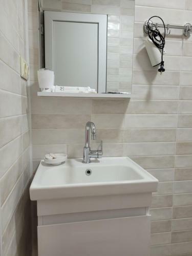 Hostal Hotel Dika