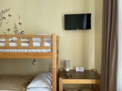1870 Hotel