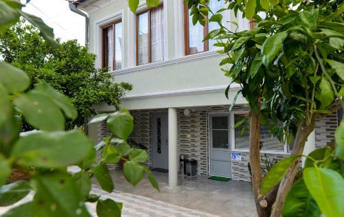 Hostal Cozy House