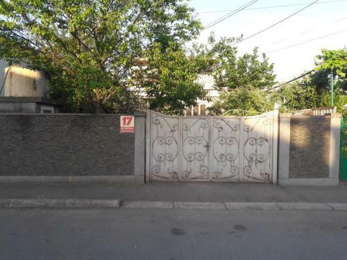 Hostal Lucky House