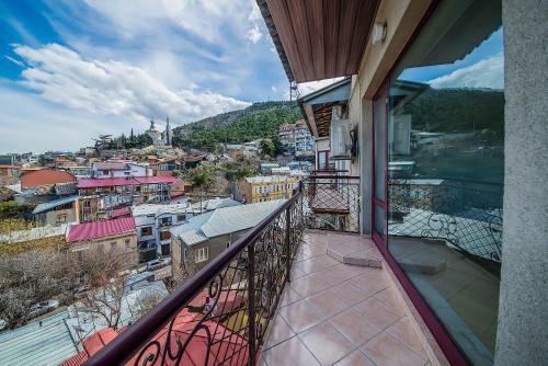 The Views Apartment