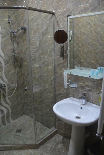 Hostal City Hotel