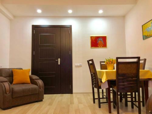 New Apartment On Marjanishvili Ave