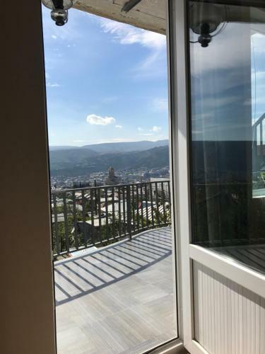 Bed & Breakfast Upstairs Hotel Tbilisi