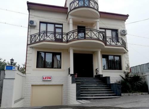 Hostal Leon