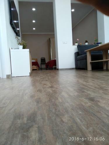 Old City Lg Apartment