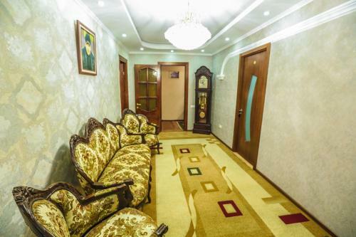 Hotel S.r
