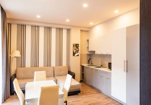 Sani Apart Hotel