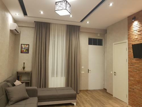 Tbilisi Modern Apartment On Rustaveli Avenue